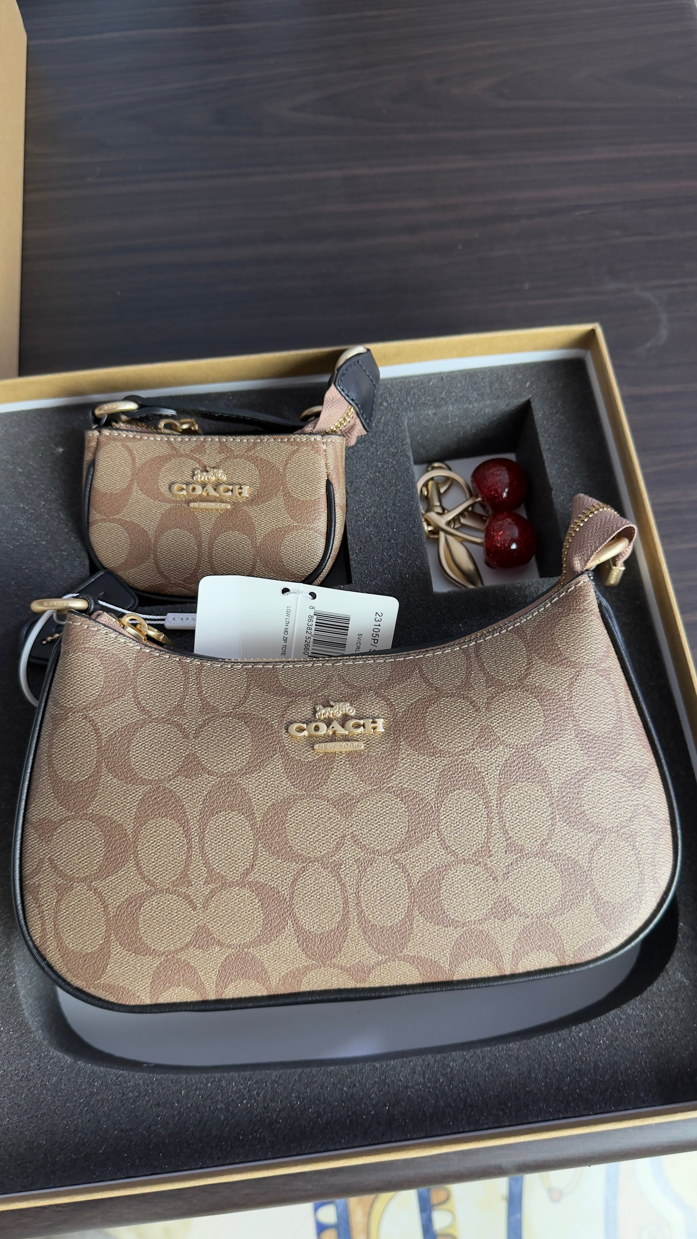 Coach Penn Bag - Signature Tan with Onyx Black Trim